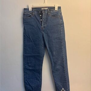 Levi’s wedgie straight distressed 29